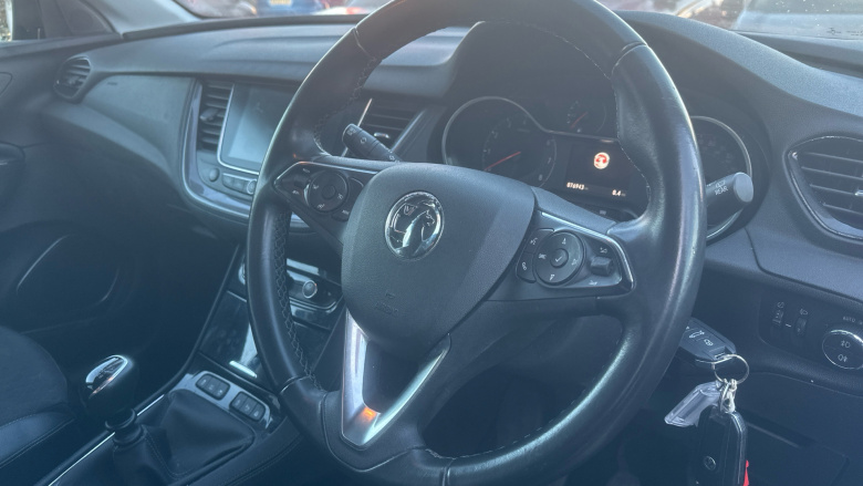 Vauxhall Grandland X 1.5 Turbo D Business Edition Nav 5dr Diesel Hatchback